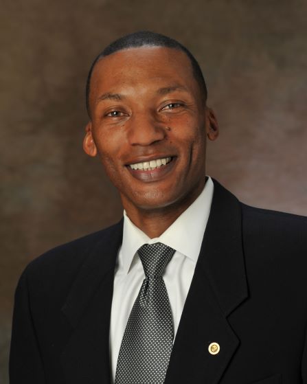 Name: Tyrone V. Hall Degree (i.e., Ph.D.; Ed.D.; D.A): Ed.D. Academic Program: Educational Leadership Dissertation Title: Applied Research Study To Increase The Number Of Proficient Sixth Grade Students Through Curriculum-Based Measurement Progress Monitoring